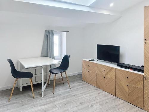 Photo de la galerie de l'établissement La Suite Élégante - Studio Climatisé, à Villefranche-de-Lauragais