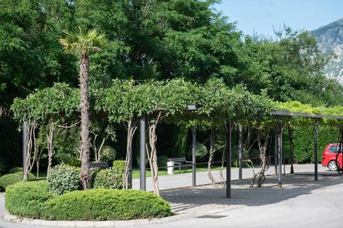 Gallery image of Green Bay Apartments Morinj in Kotor