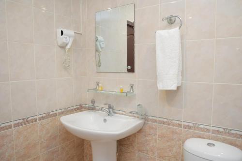 Vannituba majutusasutuses Hotel Grand Royal Jizzakh