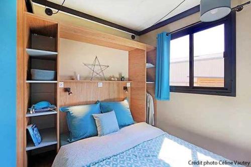 Ένα ή περισσότερα κρεβάτια σε δωμάτιο στο Chalet 3 étoiles - Piscine - eeigai