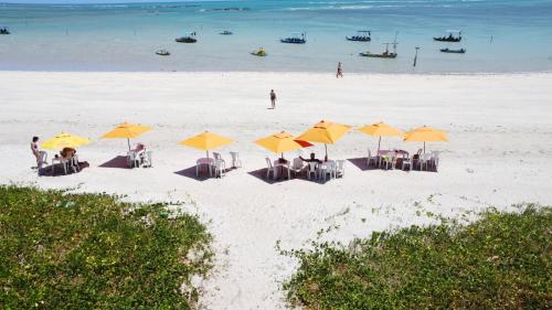 Pantai di atau dekat dengan inn ini