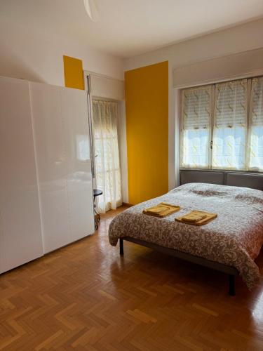 Isola Flat