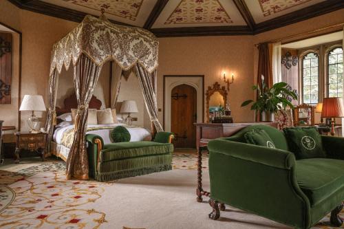 Posezení v ubytování Thornbury Castle - A Relais & Chateaux Hotel