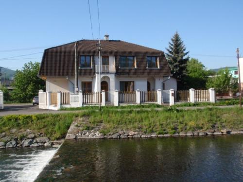 Ubytovanie Žarnovica