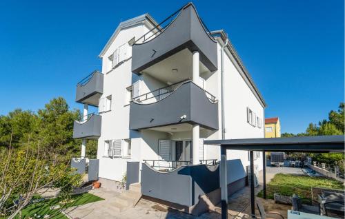 Amazing Apartment In Bibinje With Wifi