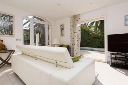 B024 - Magnifique Villa - Piscine - Cannes centre