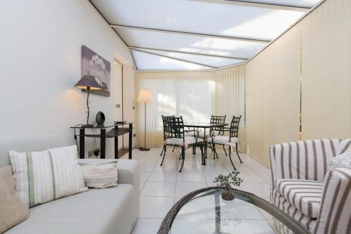 B024 - Magnifique Villa - Piscine - Cannes centre