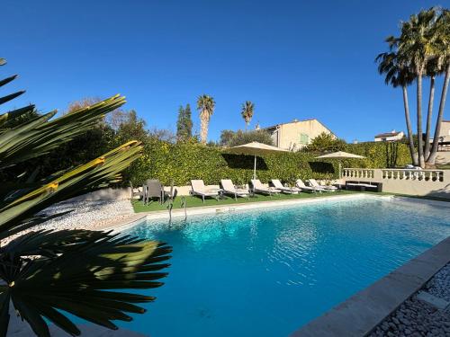 Piscine de l'établissement La Bastide Gourmande ou située à proximité