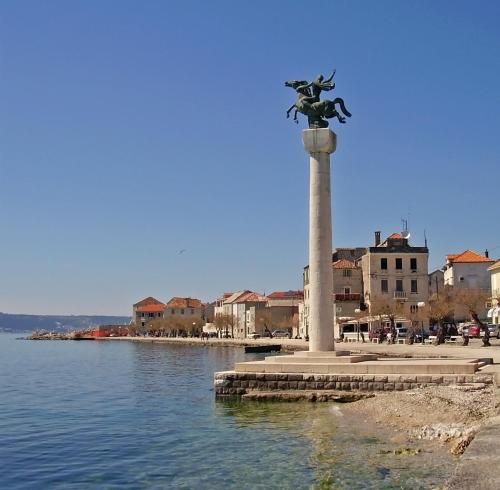 Apartment in Kastel Novi with balcony, air conditioning, W-LAN, washing machine 5105-1