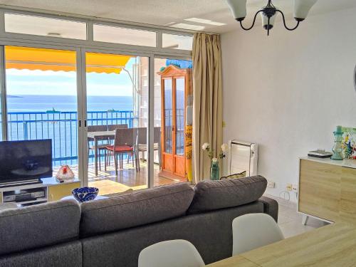 Apartment Las Palmeras by Interhome