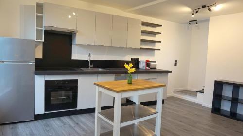 Dapur atau dapur kecil di Gîte de Rebais - 3 Bedroom