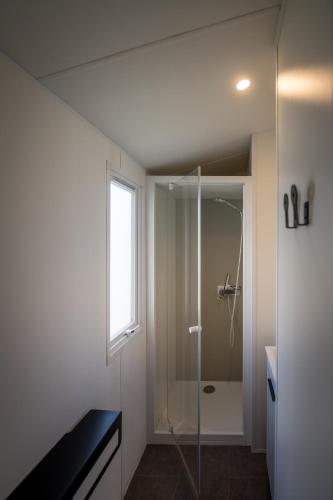 Koupelna v ubytování Chalets Eureka & Bloemenduin Koksijde