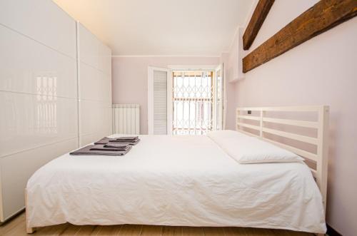 Pasteur Flat