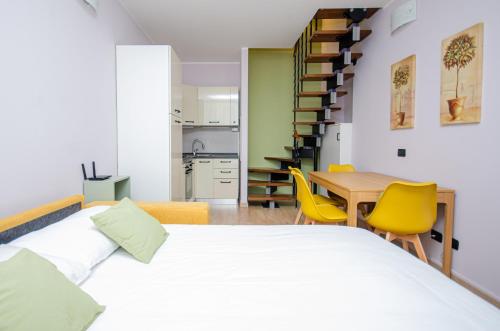 Pasteur Flat
