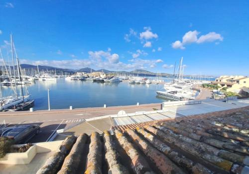 Marcange - Appt Vue Imprenable sur le Port et la Mer
