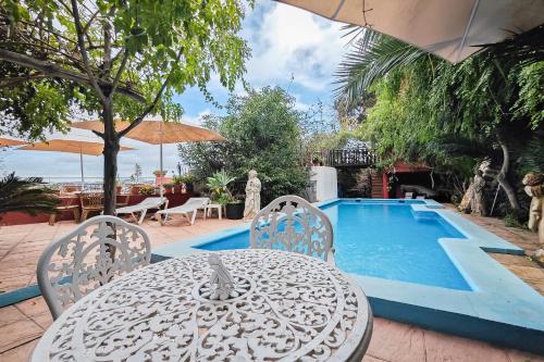 Navila Pasillo Superior photo 3