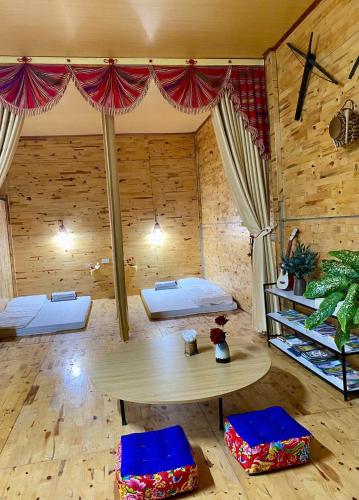 Ένα ή περισσότερα κρεβάτια σε δωμάτιο στο An's home homestay