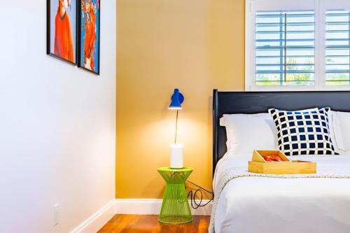 Katil atau katil-katil dalam bilik di Villa Tation 8BR Mini Hotel