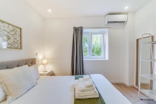 Yellow Charm - Campolide Apartments
