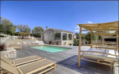 CASA BIANCA 6 personnes Piscine Chauffée