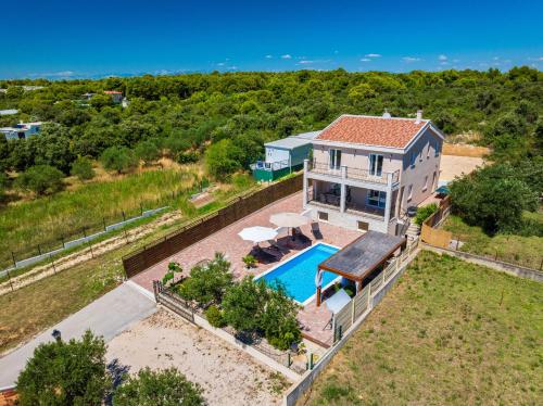 MY DALMATIA - Sea view villa Tonka with private swimming pool and home gym