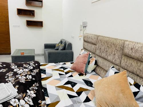 Gallery image of Praavi homes Luxurious studio in Noida