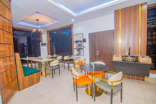 Posezení v ubytování Purple Lavender Hotel Lekki