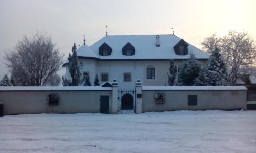 Το Castle Kaštieľ Kotešová τον χειμώνα