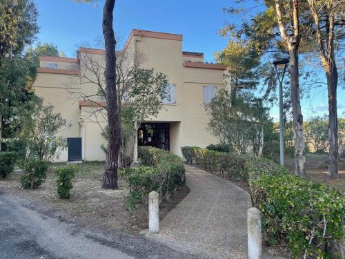 Argelès T2 proche plage avec parking et patio - FR-1-309-489