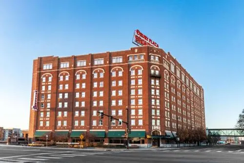 Drury Plaza Hotel Broadview Wichita in Wichita