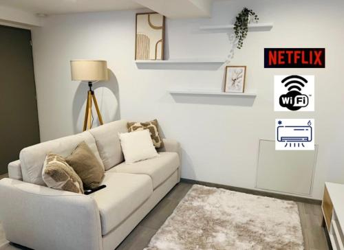 Posezení v ubytování Cosy home - Wifi - Netflix