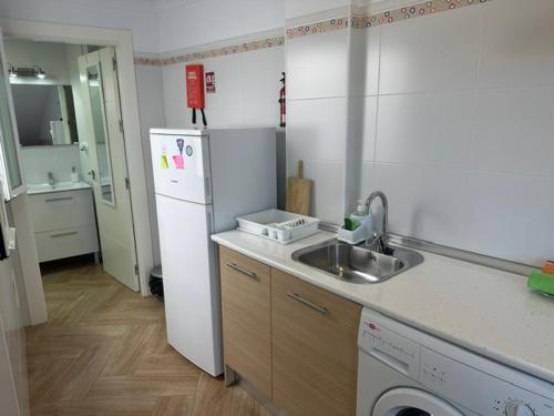 A kitchen or kitchenette at Ático by Alhaurín Loft City Center