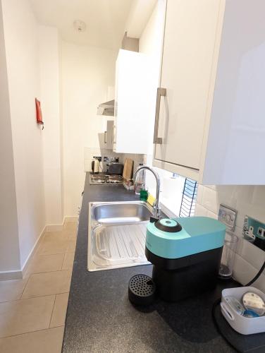 Central London Apartment - Great Location photo 80