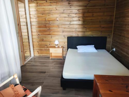 Postel nebo postele na pokoji v ubytování Kaz KREOL