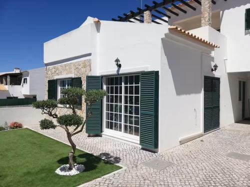 Casa Campo e Praia - Moradia no Meco a 5min da Praia com Jardim & BBQ