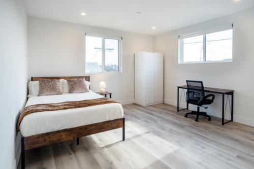 Ένα ή περισσότερα κρεβάτια σε δωμάτιο στο Chic & Comfortable Space Near Downtown LA & USC