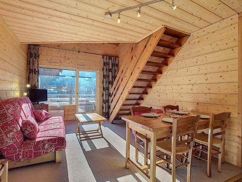 La Clusaz: Duplex 4 pers, Animaux admis, Parking réservé - FR-1-818-90