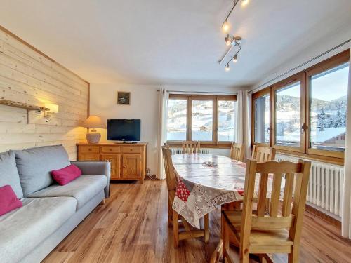 La Clusaz : Appartement 6 pers, animaux, parking - FR-1-818-22