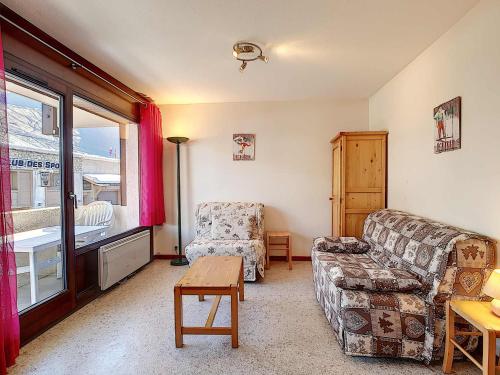 Photo de la galerie de l'établissement Studio cosy pour 3 avec balcon, animaux bienvenus, parking et WiFi - FR-1-818-77, à La Clusaz