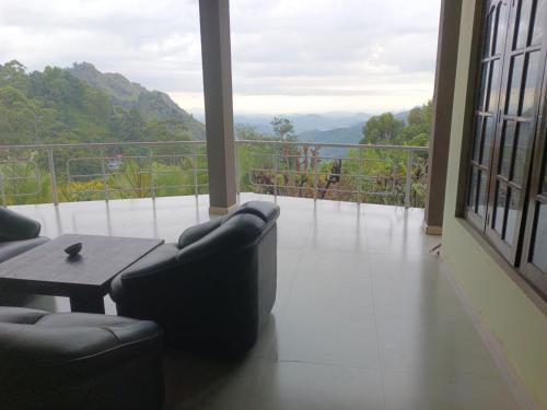 Tea Garden Holiday Inn