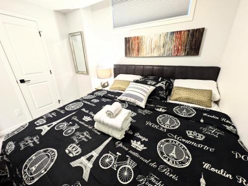 Postel nebo postele na pokoji v ubytování Glacier Ridge 1 bedroom haven