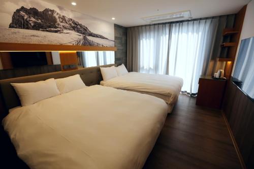 Gallery image of Asia Hotel Jeju in Jeju
