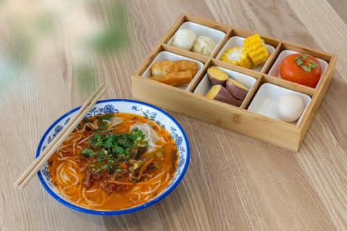 Mad på hotellet eller i nærheden