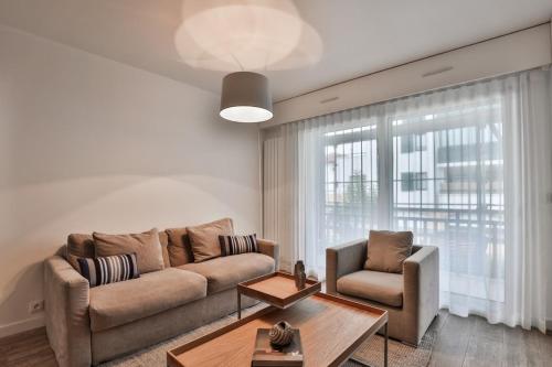 Photo de la galerie de l'établissement Luxury 3 Bedroom Apartment - Close to the beach - Hendaye, à Hendaye