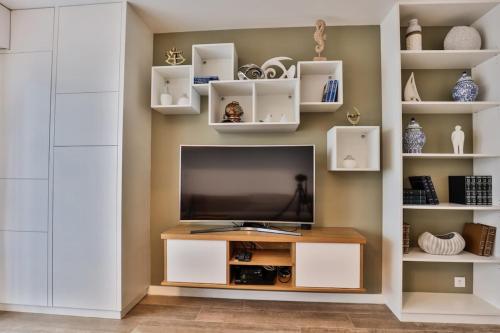 Photo de la galerie de l'établissement Luxury 3 Bedroom Apartment - Close to the beach - Hendaye, à Hendaye