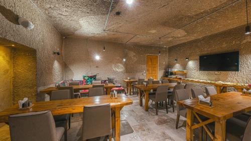 Ruang duduk di Logos Cave Cappadocia - Adults Only