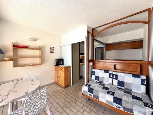 HYEDHI Studio pour 4 personnes avec vue mer sur le port d'Hyères
