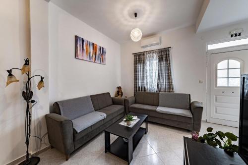 Ariadni Apartment Garden view by Cretanhouses