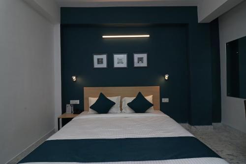 加尔各答Hotel O Silver Key Deshapriya Park Near Kalighat Kali Temple的相册照片