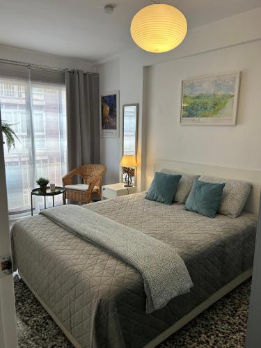 Charming City Apartment Malaga Centre with Balcony